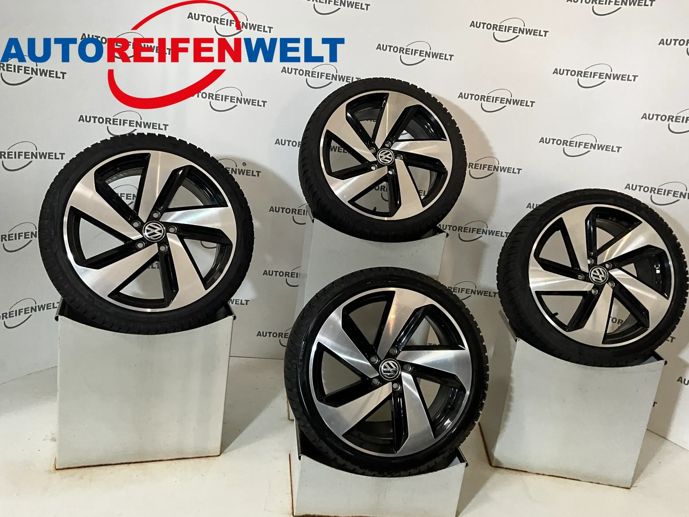Winter Kompletträder 225/40R18 z.B. passend für VW Golf - Bild 1