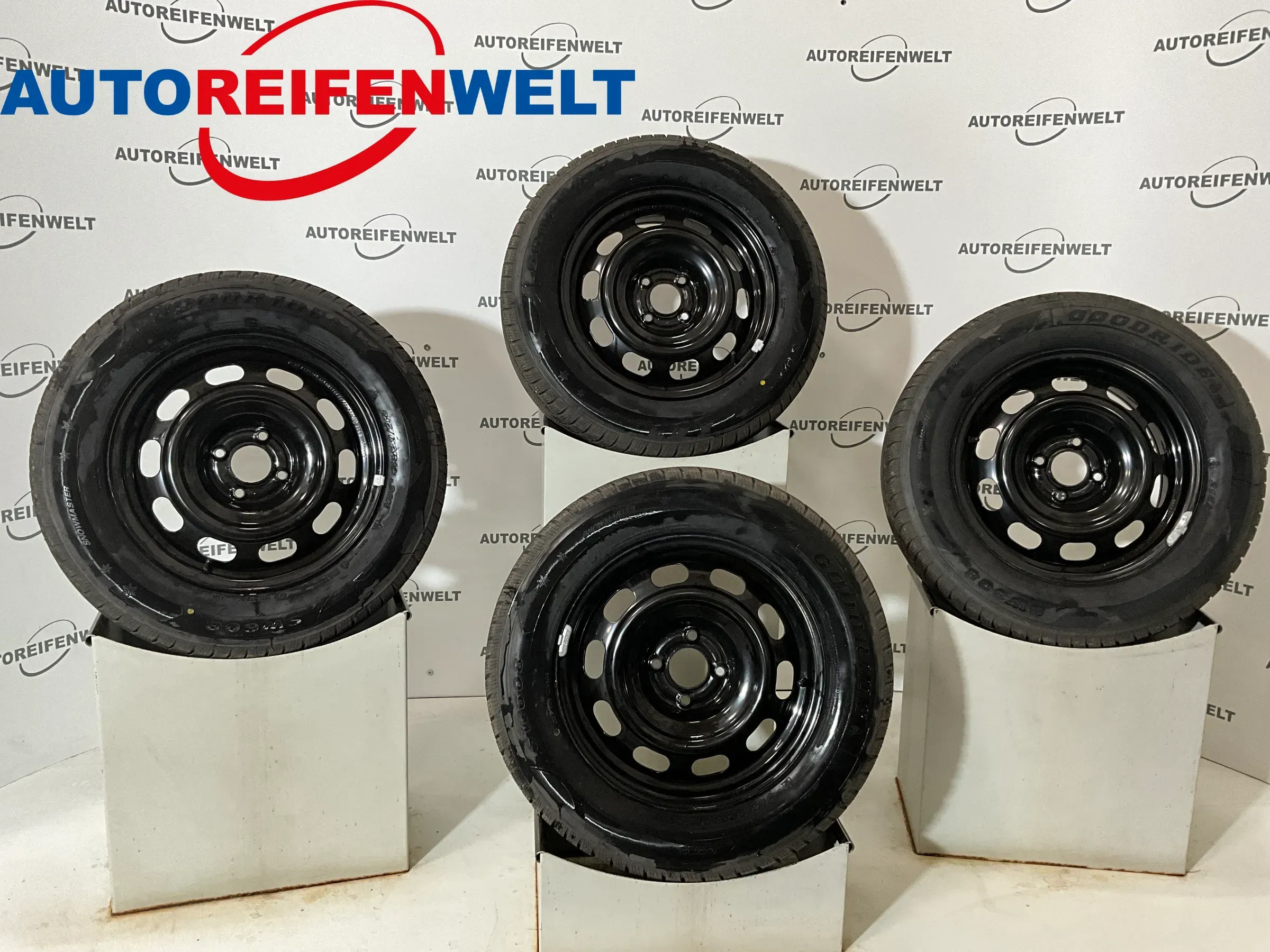 Winter Kompletträder 215/65R16 z.B. passend für Opel Mokka - Bild 1