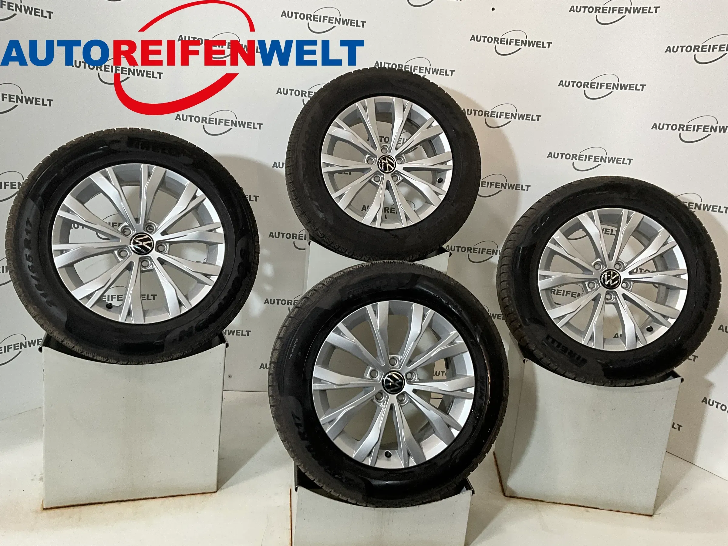 Winter Kompletträder 215/65R17 z.B. passend für VW Tiguan - Bild 1