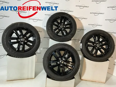 Background image for Winter Kompletträder 215/60R17C z.B. passend für VW Multivan