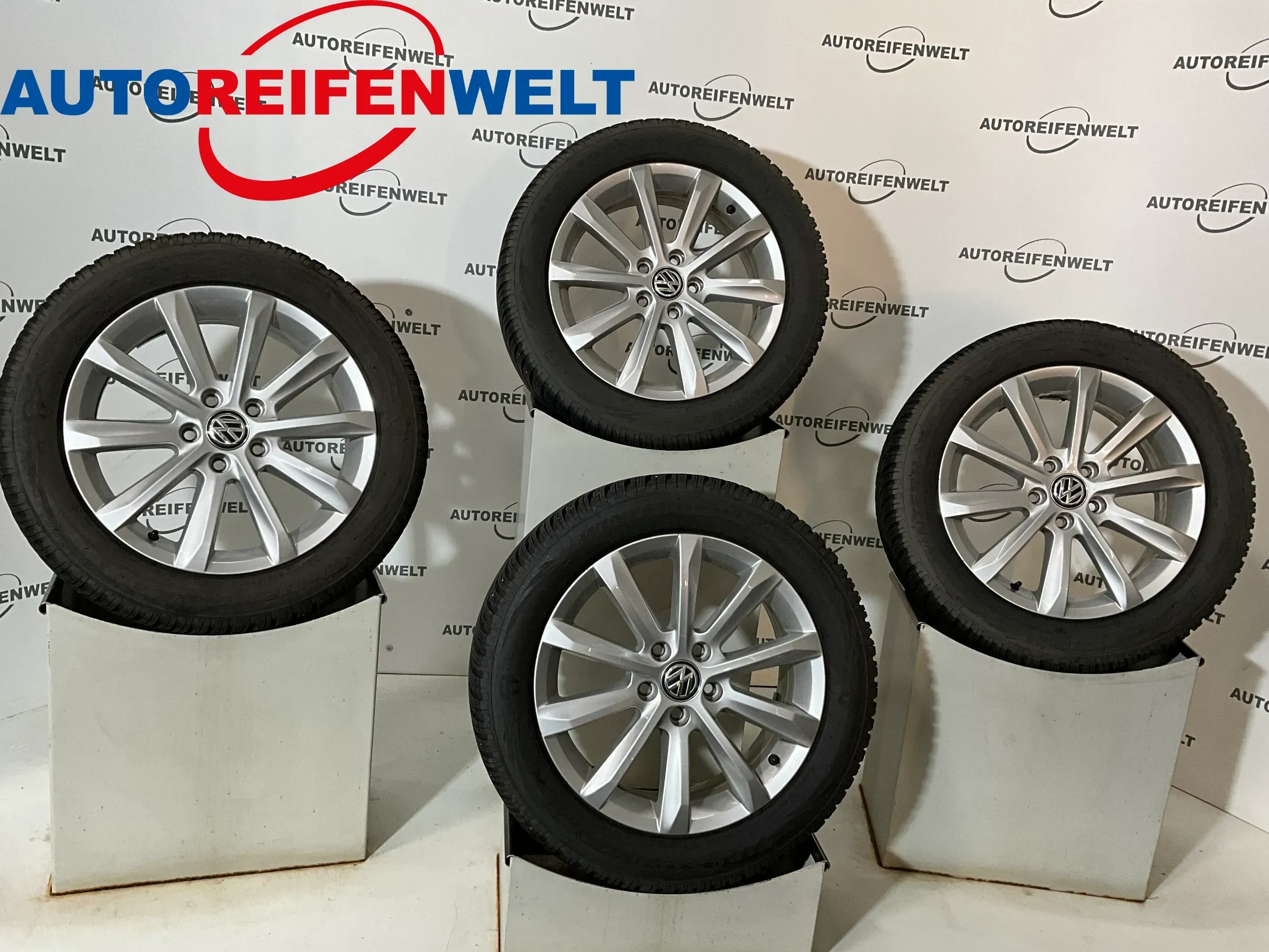 Winter Kompletträder 215/55R17 z.B. passend für VW Passat - Bild 1