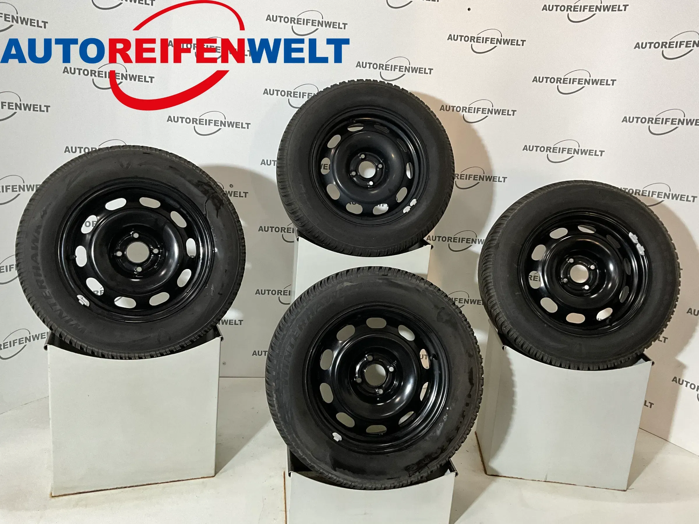 Winter Kompletträder 215/65R16 z.B. passend für Citroen C4 - Bild 1