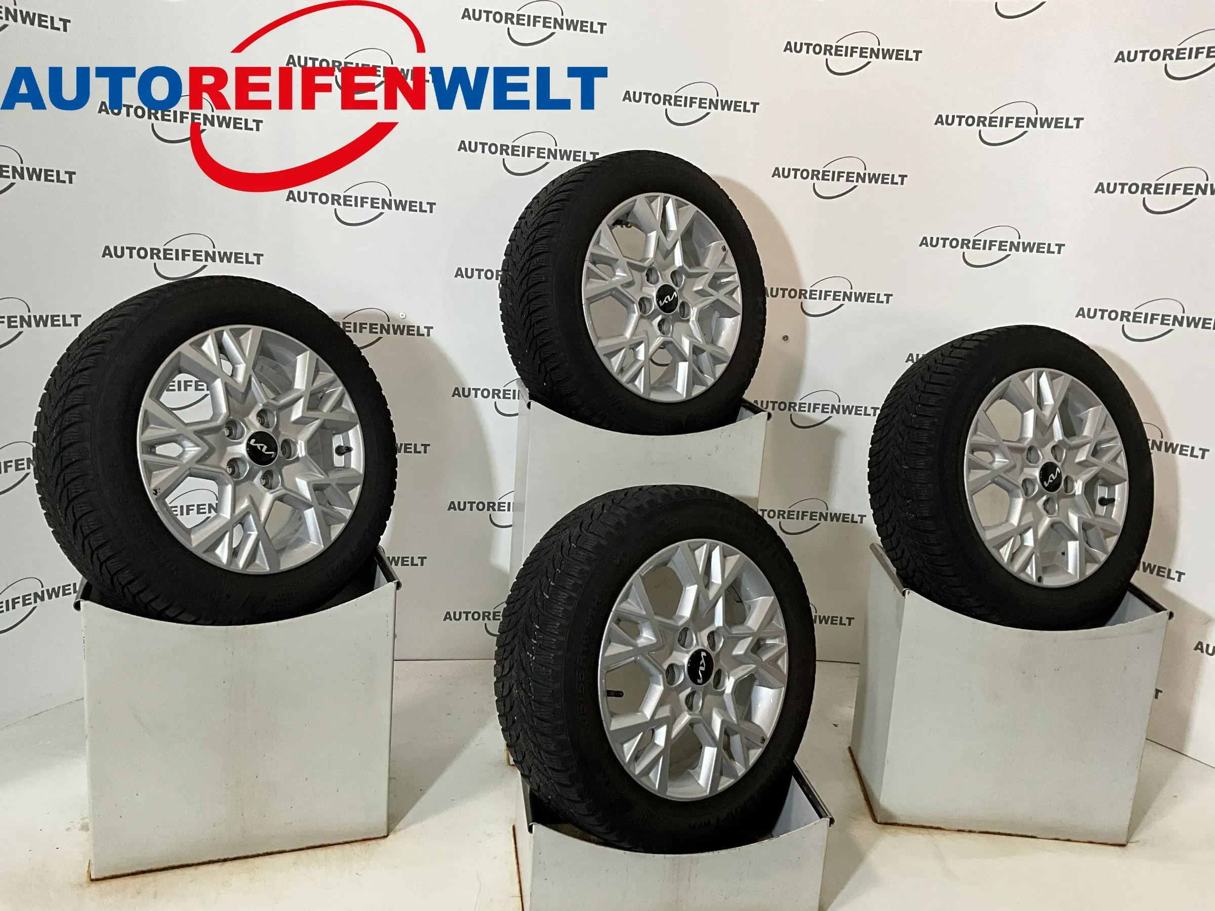 Winter Kompletträder 205/55R16 z.B. passend für Kia Ceed - Bild 1