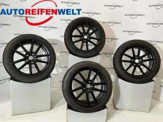 Background image for Winter Kompletträder 225/45R18 z.B. passend für Hyundai Kona N